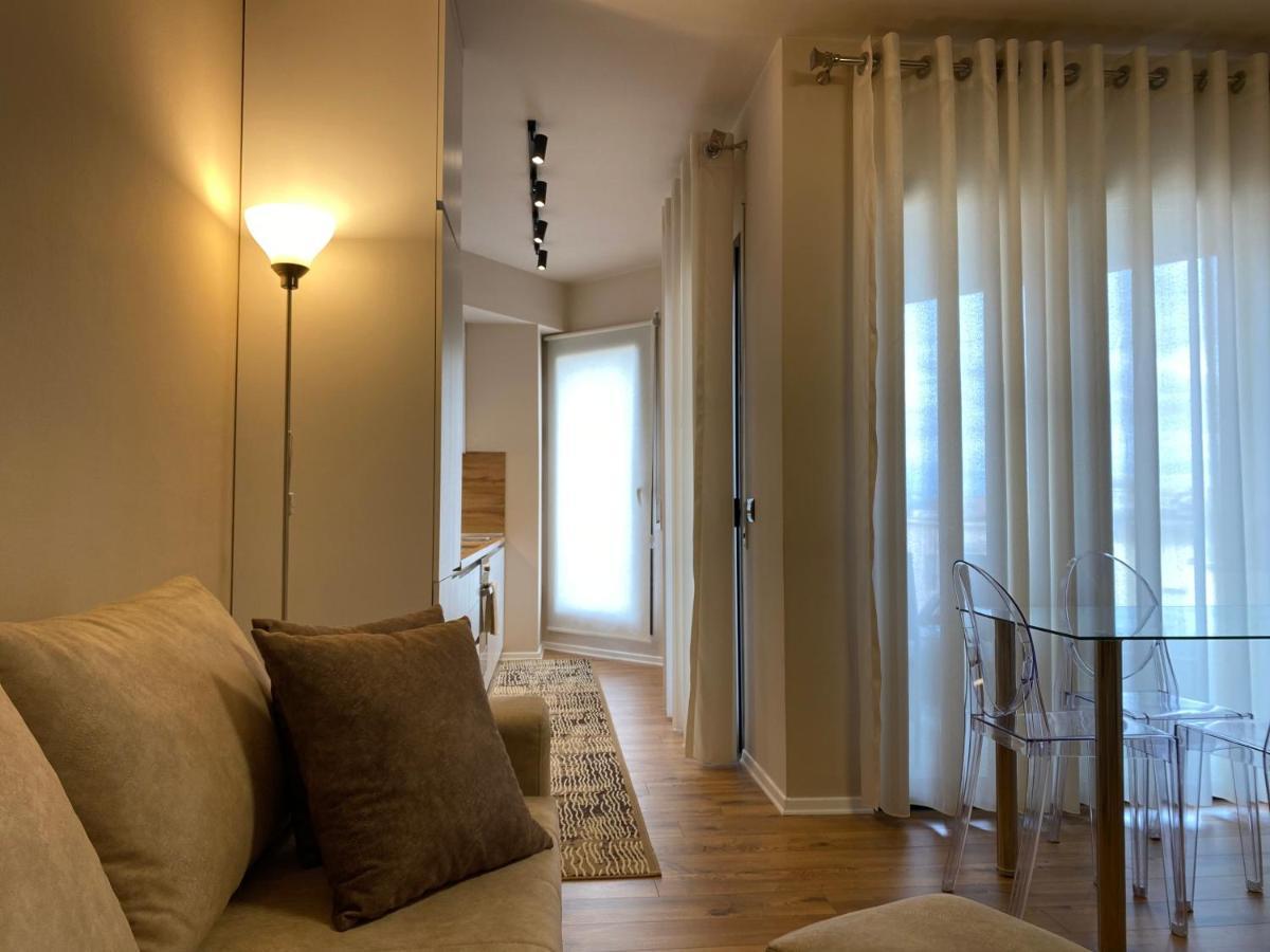 Nemis Apartments In The Centre Of Tirana Four Free Parking Kültér fotó